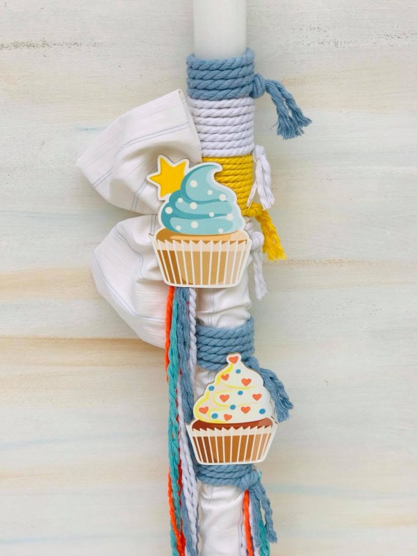 Πακέτο βάπτισης με θέμα cupcakes-ζαχαρωτά. Ζωγραφική στο χέρι